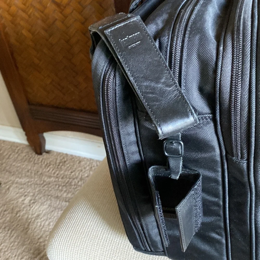 HARTMANN - “The Moderns”nylon/leather travel briefcase